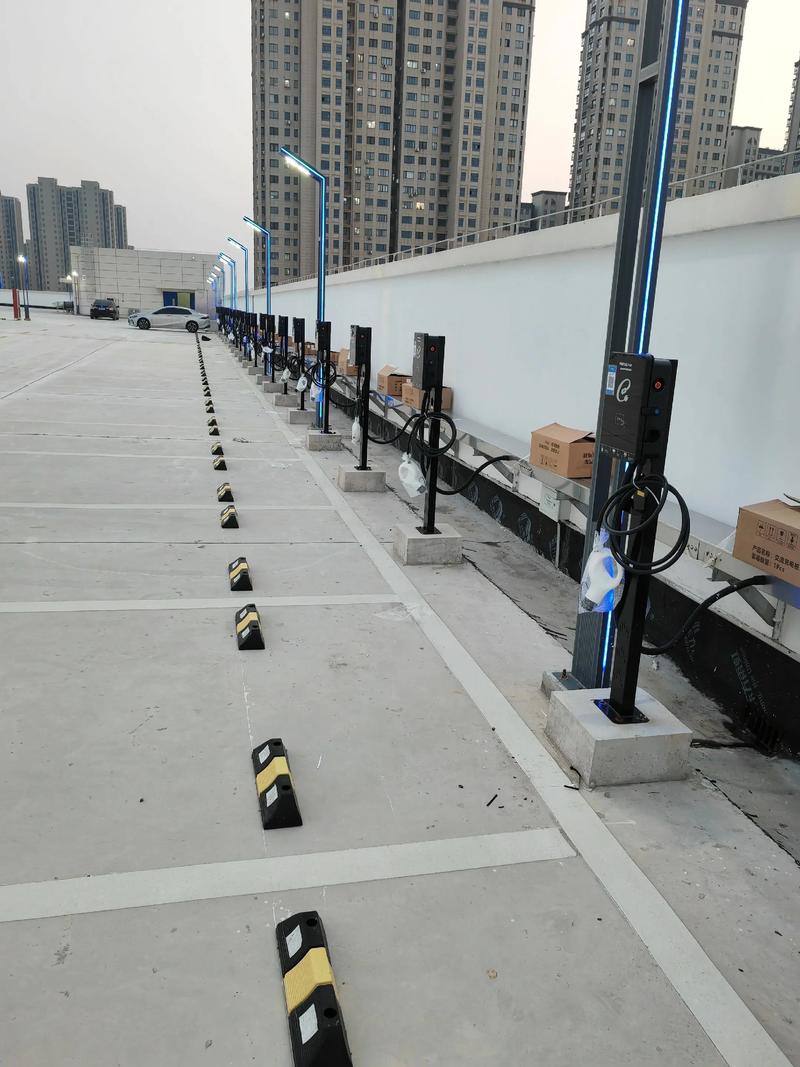 Floor-Standing Commercial DC Fast EV Charging Station